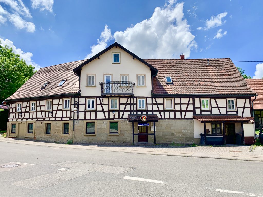Single wohnung bad hall