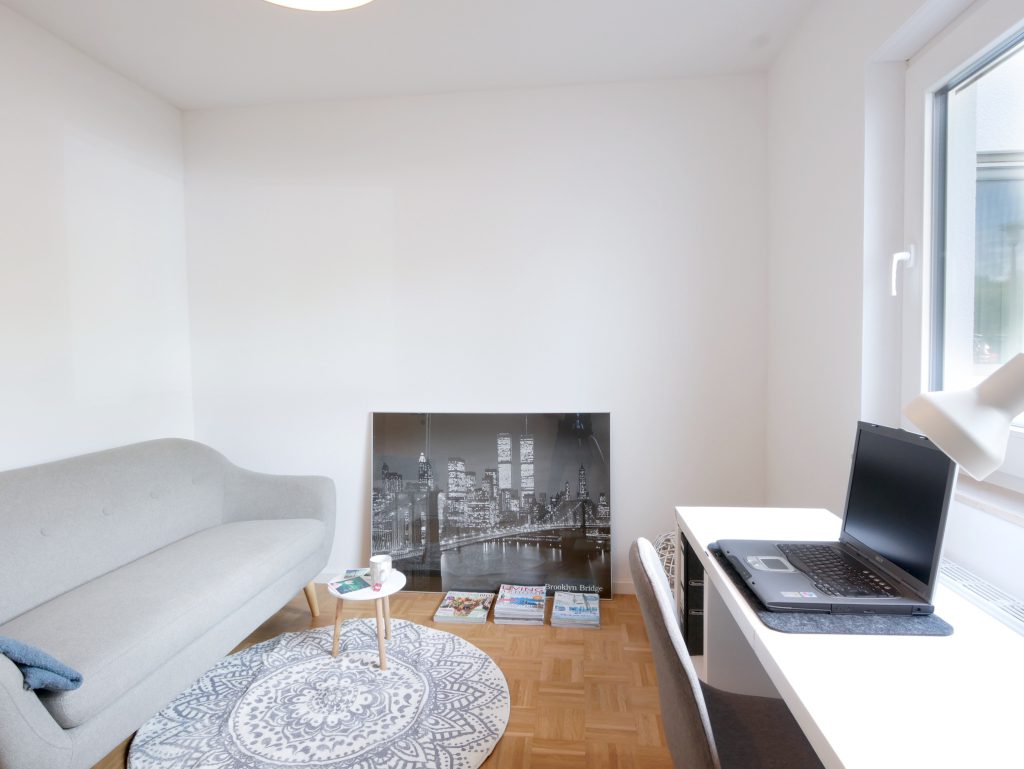 01E40D01-63D2-4096-BF56-C3E0A3102F81_1_102_o